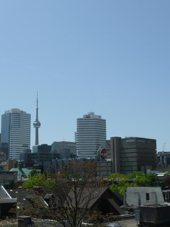 Neill Wycik Hotel Toronto Exterior foto